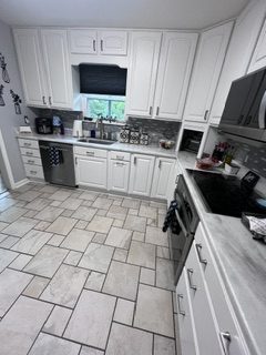 Clean maintained kitchen in a Bel Air MD home by LuxeGlow EcoClean
